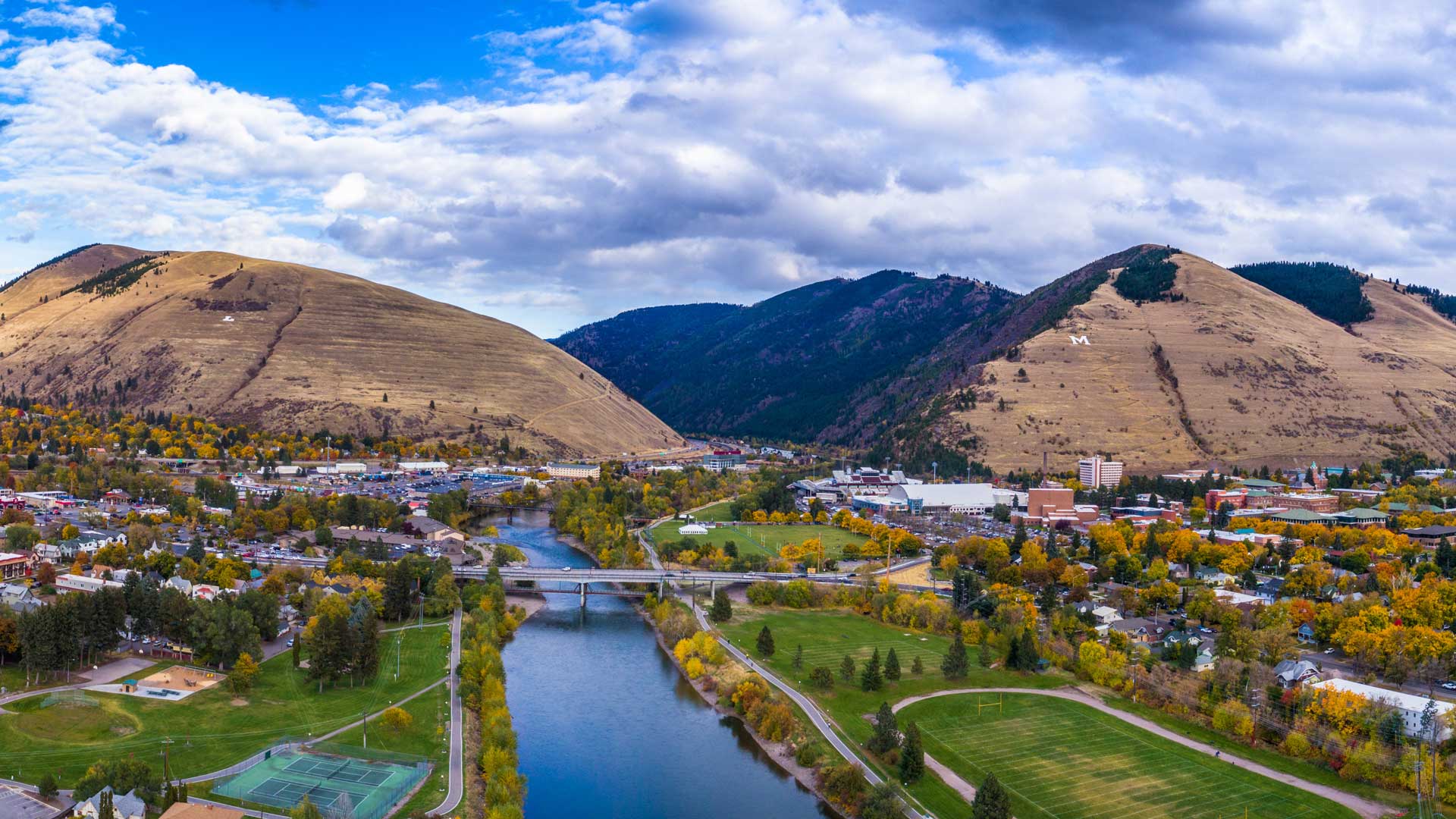 A Little Dump of landscape material from Missoula Dirt Delivery